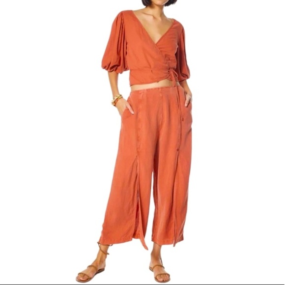 Young Fabulous & Broke Pants - Young Fabulous & Broke Wide Leg Cropped Linen Blend Cove Pants Paprika. Size S